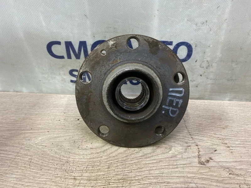 Ступица Audi A6 4F0498625B C6 2.8 CCE, передняя