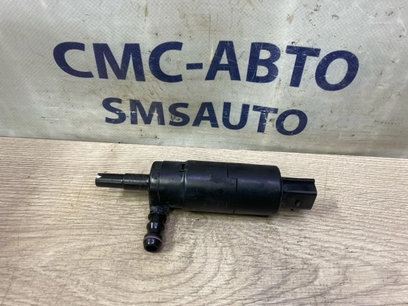 Насос омывателя фар Volkswagen Touareg 3B7955681 NF 3.0 CGE