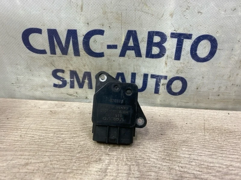 Расходомер воздуха Volvo S80 8658471 С80 4.4 B8444S