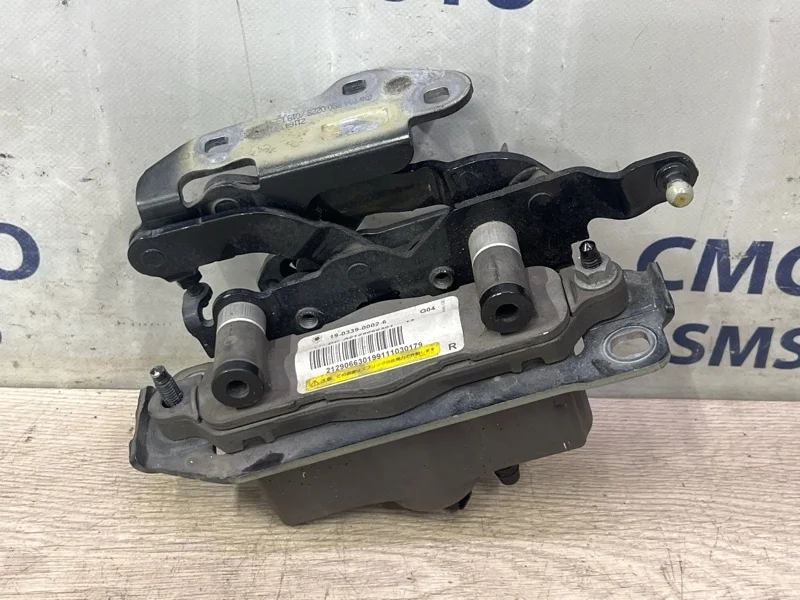 Петля капота Mercedes-Benz E-Class A2048800228 C207 271.860, правая