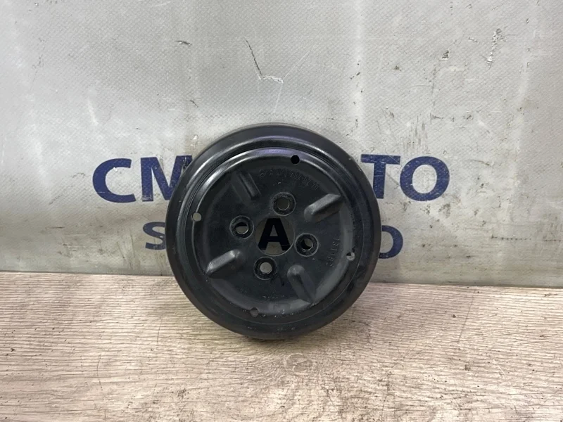Шкив помпы Mercedes-Benz E-Class A2712020210 C207 271.860