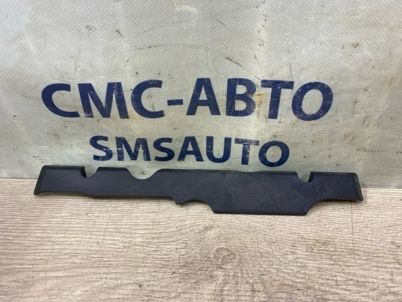 Крышка Audi A7 2011 06E103936C C7 3.0 CGW, правая