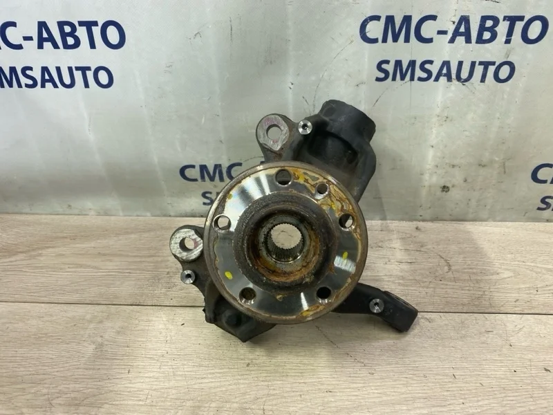 Кулак поворотный Volvo S80 31201285 С80 4.4 B8444S, передний левый