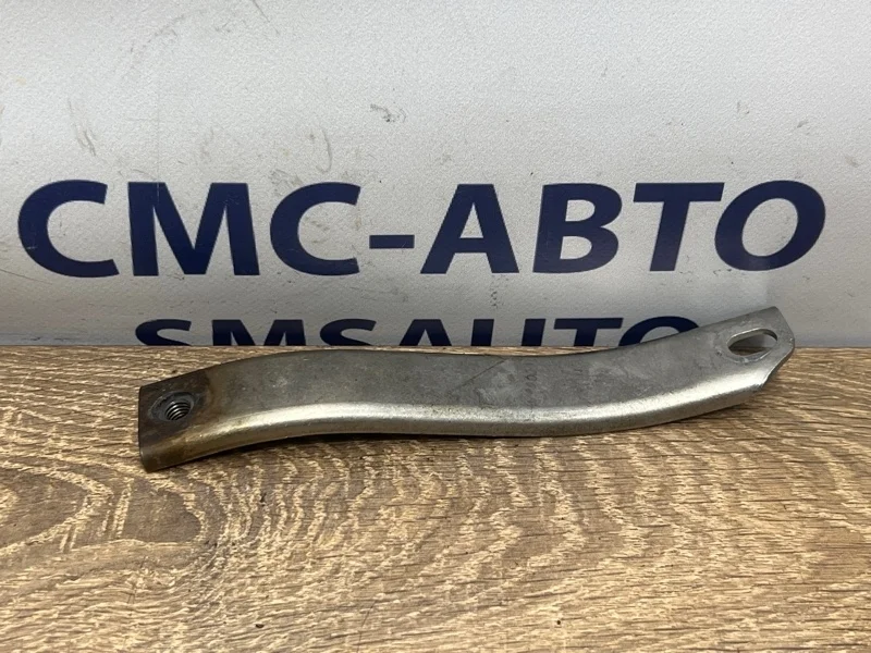 Кронштейн Audi A6 2014 06H145536A C7 2.0T CDN