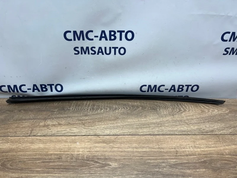 Молдинг лобового стекла Audi A6 4G0854328A 4G 2.8 CHV, правый