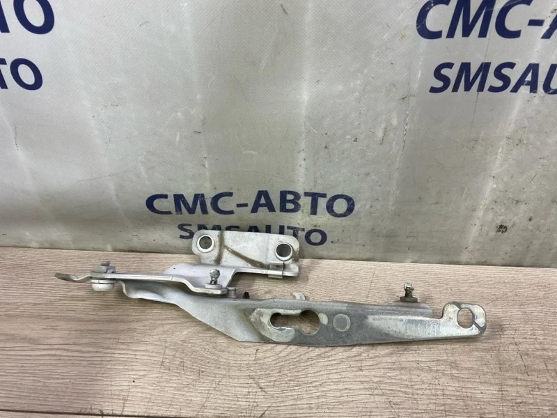 Петля капота Volvo XC60 31385814 ХС60 3.0 B6304T4, левая