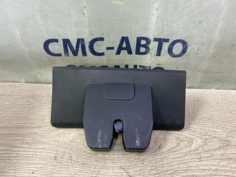 Замок багажника Volvo S60 31335045 С60 1.6 B4164T, задний