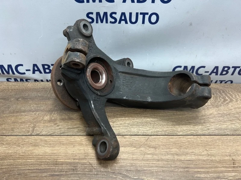 Кулак поворотный Volvo XC60 31451327 ХС60 3.0 B6304T4, передний правый