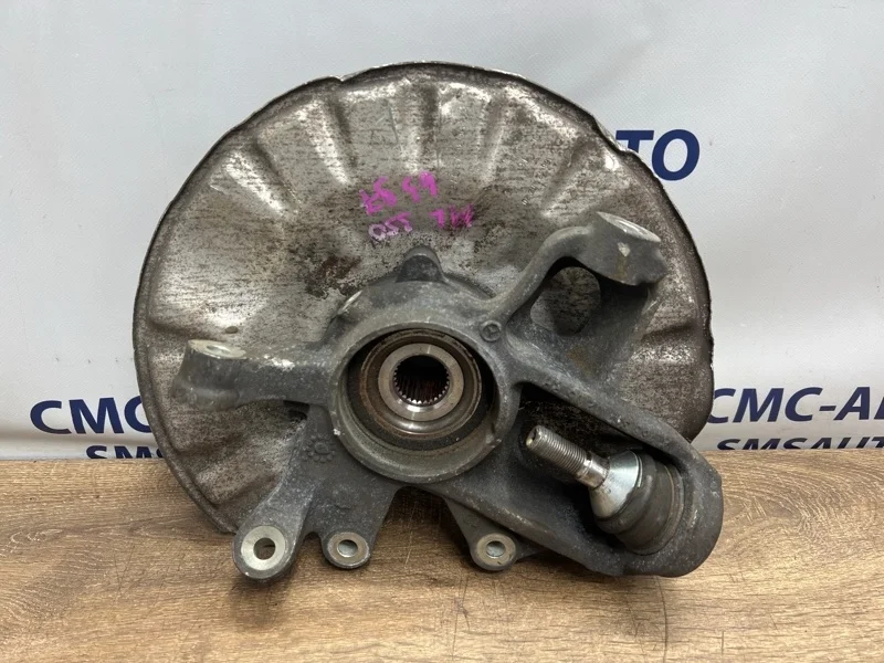 Кулак поворотный Mercedes-Benz ML A1663500208 W166 276.955, задний правый