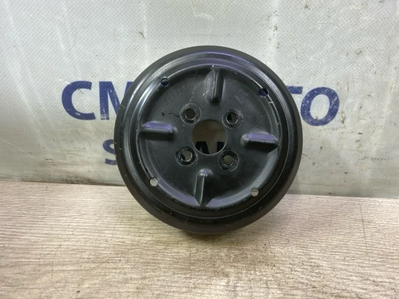 Шкив помпы Mercedes-Benz E-Class 2012 A2712020210 W212 271.860