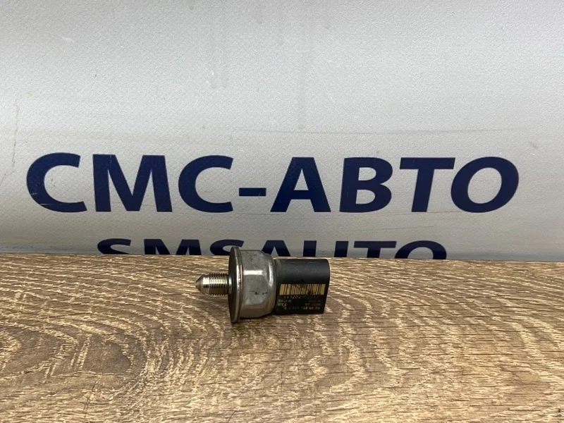 Датчик давления топлива Mercedes-Benz E-Class 2012 A2711530328 W212 271.860