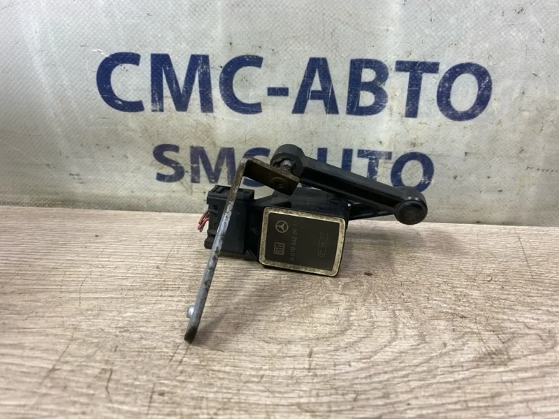 Датчик уровня подвески Mercedes-Benz R-Class A0105427717 W251 272.967