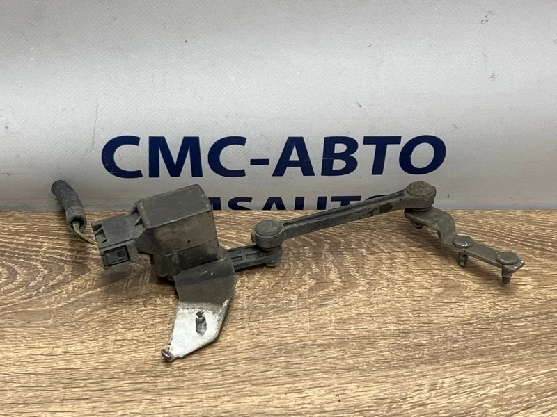 Датчик уровня подвески Volvo S80 31288274 С80 4.4 B8444S, задний правый