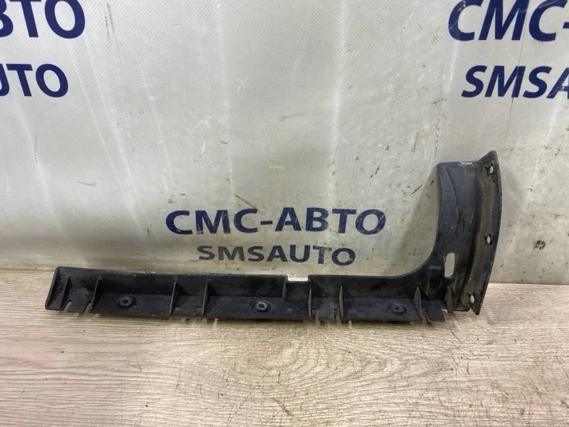 Кронштейн бампера Audi A8 4H0807453B D4 3.0 CGW, задний левый