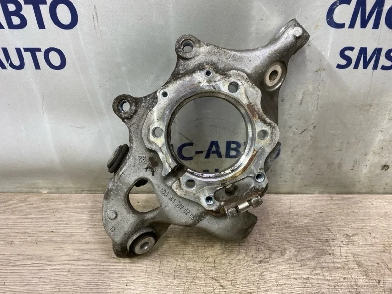 Кулак поворотный Mercedes-Benz E-Class A2043500441 C207 274.920, задний правый