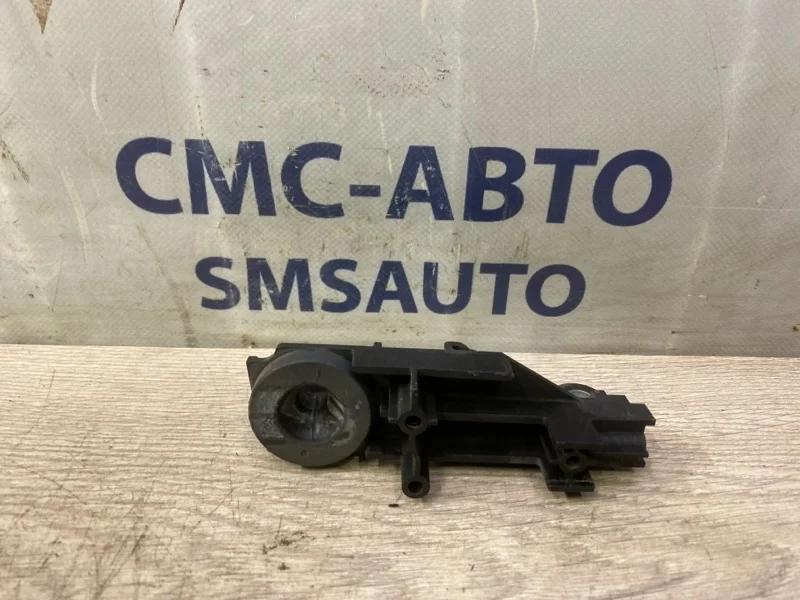 Кронштейн воздушного фильтра Volvo V40 Cross Country 30650770 V40 CROSS COUNTRY B5204T9