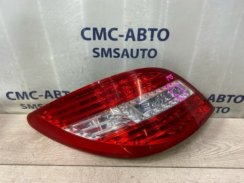 Фонарь Mercedes-Benz R-Class A2518201964 W251 272.967, левый