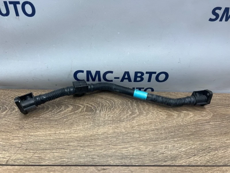 Трубка вентиляционная Audi A8 2012 06E131143AL D4 3.0 CGW