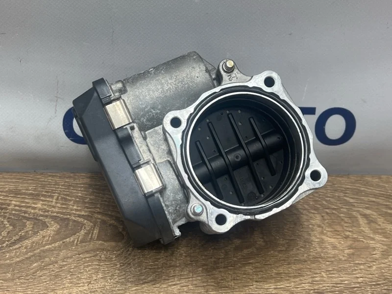 Дроссельная заслонка Audi A7 2012 06E133062G C7 3.0 CGW