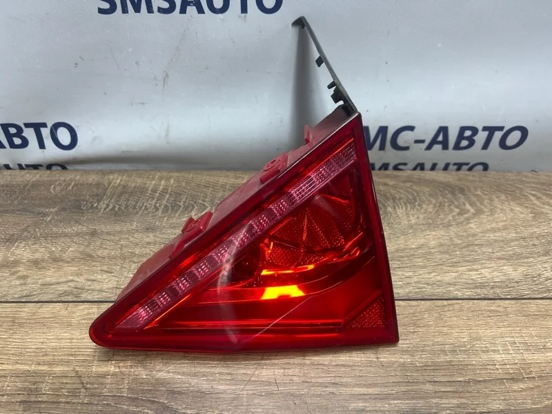 Фонарь крышки багажника Audi A7 2012 4G8945094 C7 3.0 CGW, задний правый