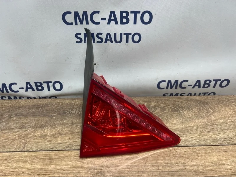 Фонарь крышки багажника Audi A7 2012 4G8945093 C7 3.0 CGW, задний левый