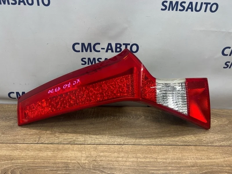 Фонарь крышки багажника Volvo XC70 31395069 ХС70 3.0 B6304T4, правый