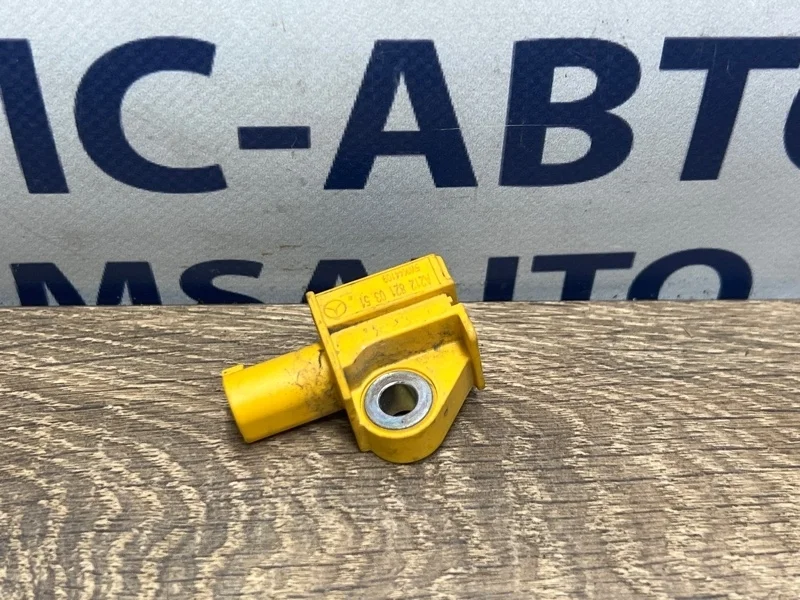 Датчик удара Mercedes-Benz E-Class A2128210351 C207 271.860
