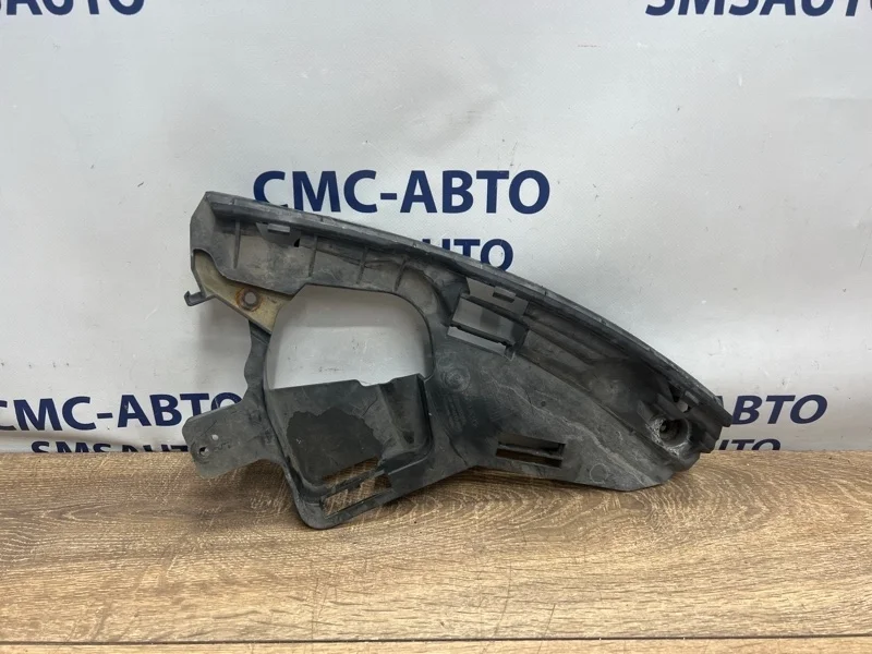 Кронштейн бампера под фару Volvo XC60 31383886 ХС60 3.0 B6304T4, передний правый