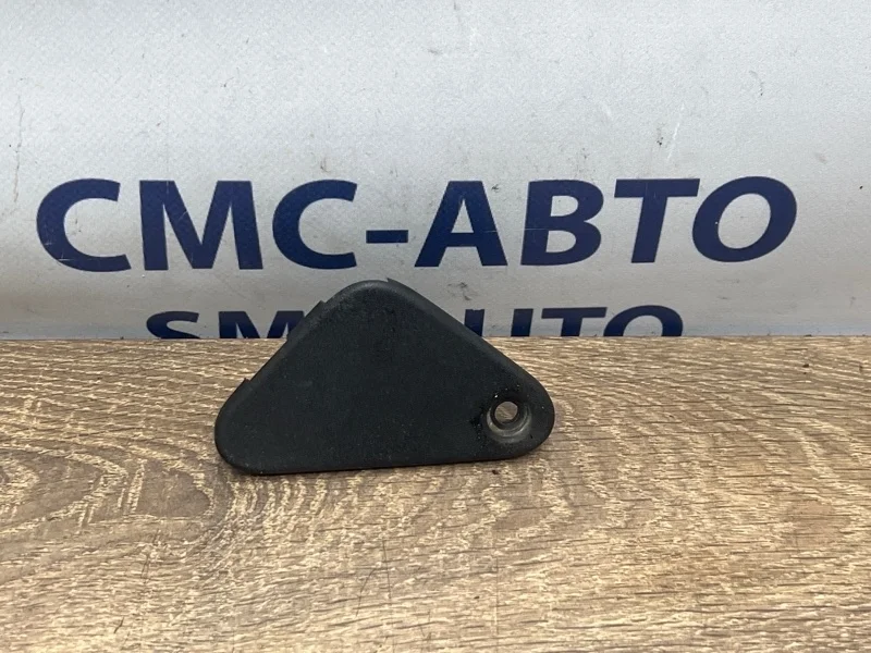 Кронштейн радиатора Volvo XC60 30723366 ХС60 3.0 B6304T4, левый