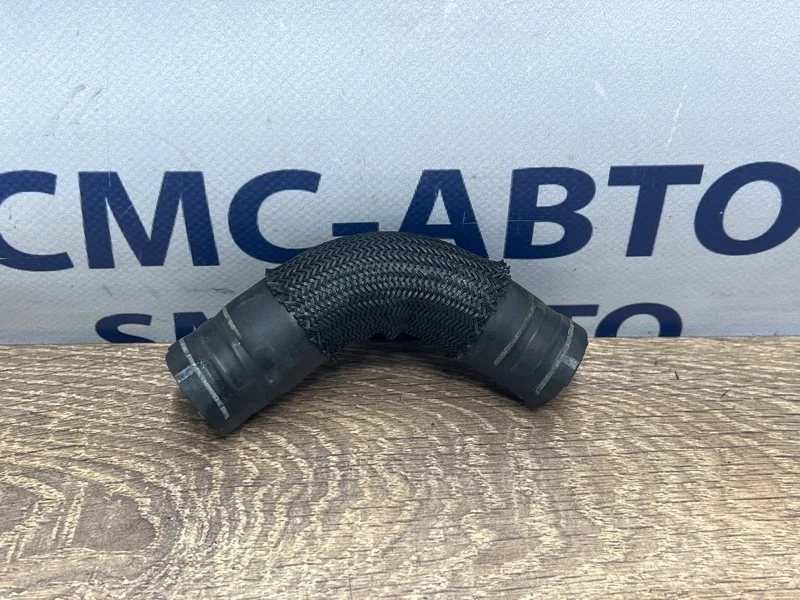 Патрубок охлаждения Audi A8 2013 06E121044M D4 3.0 CRE