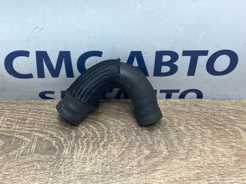 Патрубок охлаждения Audi A8 2013 06E121044M D4 3.0 CRE