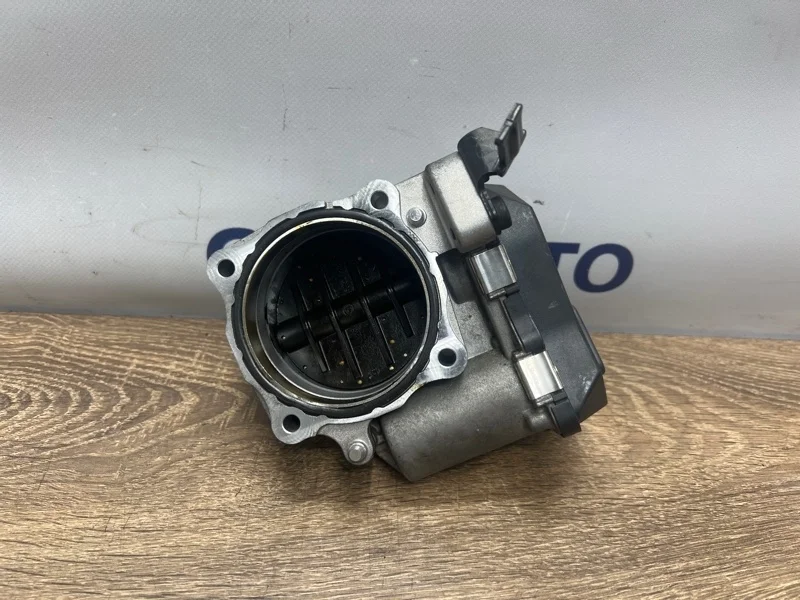 Дроссельная заслонка Audi A8 2013 06E133062H D4 3.0 CRE