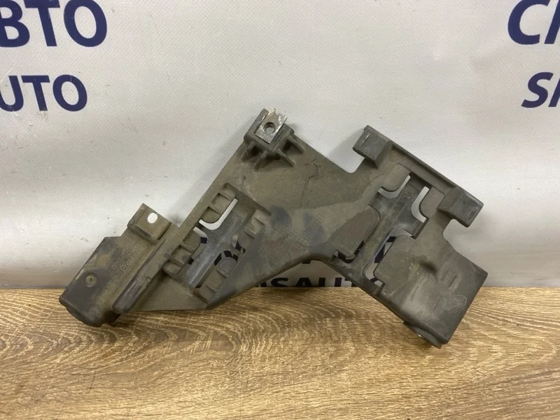 Крепежная площадка фары Audi Q5 8R0941453 8R 3.2 CAL, левая