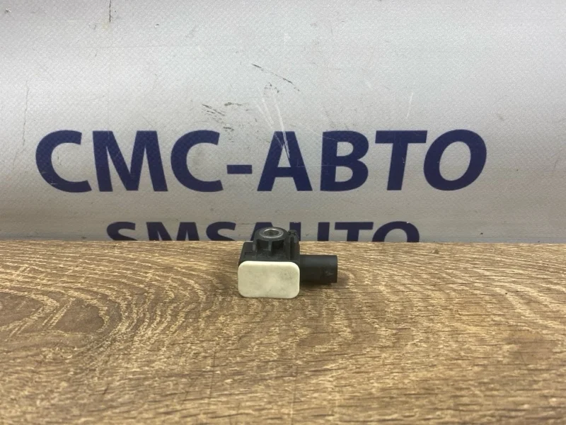 Датчик удара Audi A8 4H0959651A D4 3.0 CGW, передний