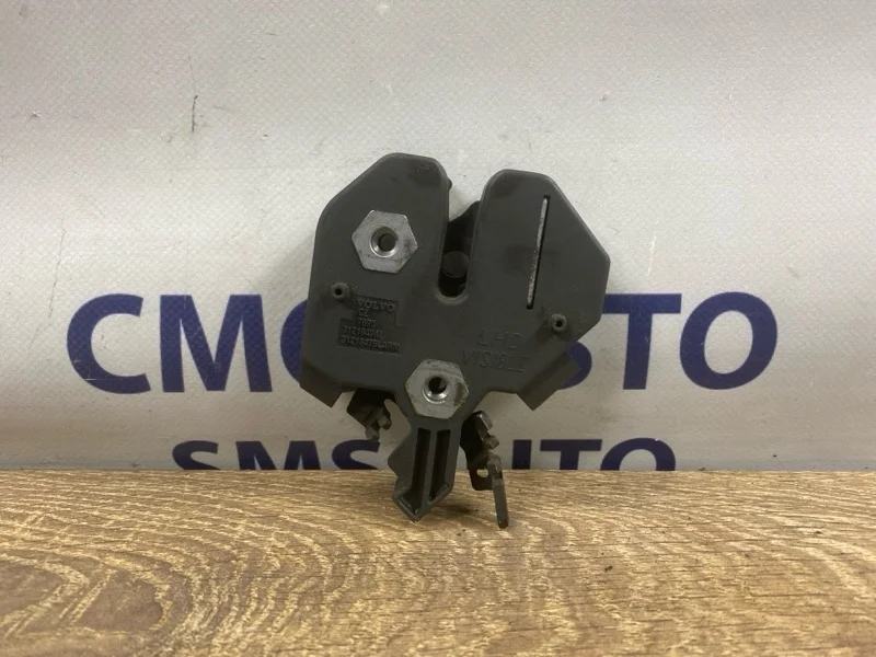 Замок капота Volvo XC90 31218474 ХС90 3.2 B6324S5