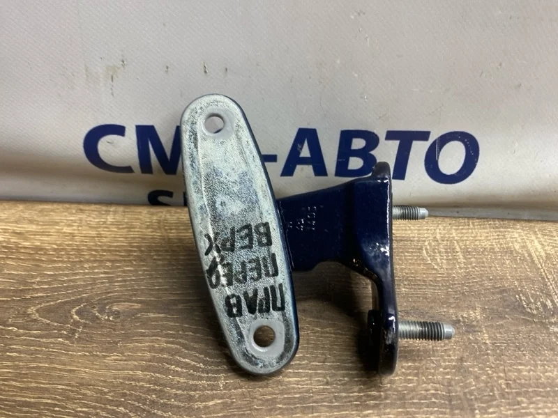 Петля двери верхняя Mercedes-Benz ML A1667200237 W166 276.955, передняя правая