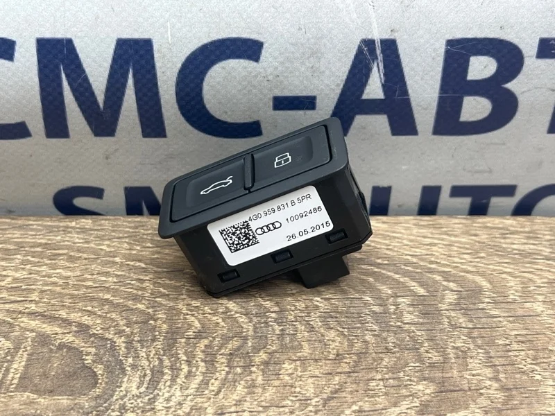 Кнопка багажника Audi A6 4G0959831B5PR C7 2.0 CYP