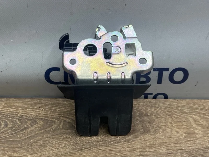 Замок багажника Audi A6 8R0827505 C7 2.0 CYP