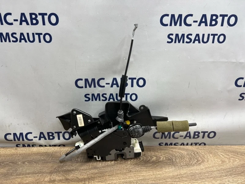 Замок двери Mercedes-Benz GLK 2011 A2047203035 X204 272.948, передний правый