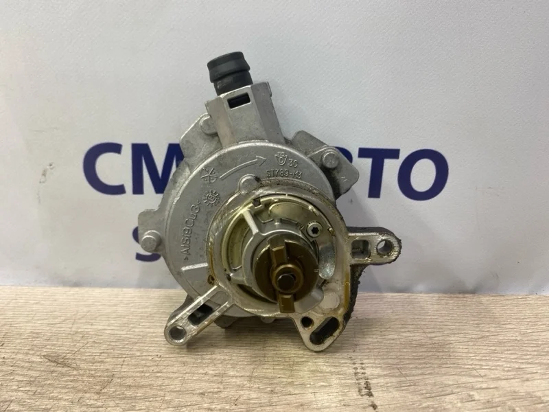 Вакуумный насос Volvo S60 31422223 С60 1.6 B4164T