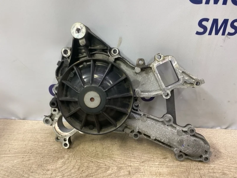Помпа системы охлаждения Mercedes-Benz ML A2762001301 W166 276.955
