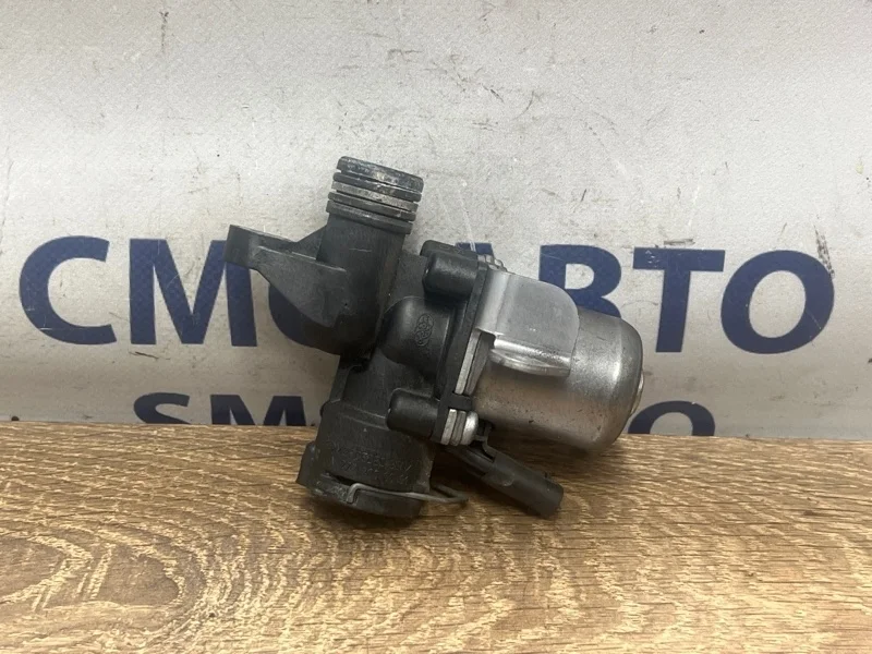 Насос охлаждения электрический Mercedes-Benz GLK 2011 A2722000031 X204 272.948