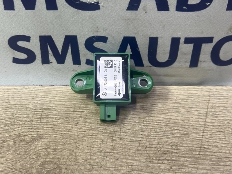 Датчик удара Mercedes-Benz E-Class 2012 A1729056100 W212 271.860