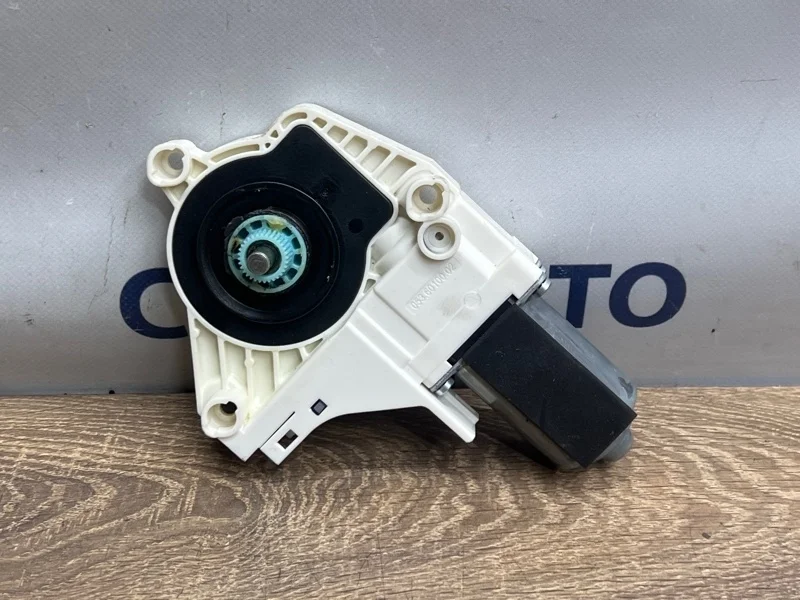 Моторчик стеклоподъемника Audi A5 8T0959801B 8T 2.0T CDN