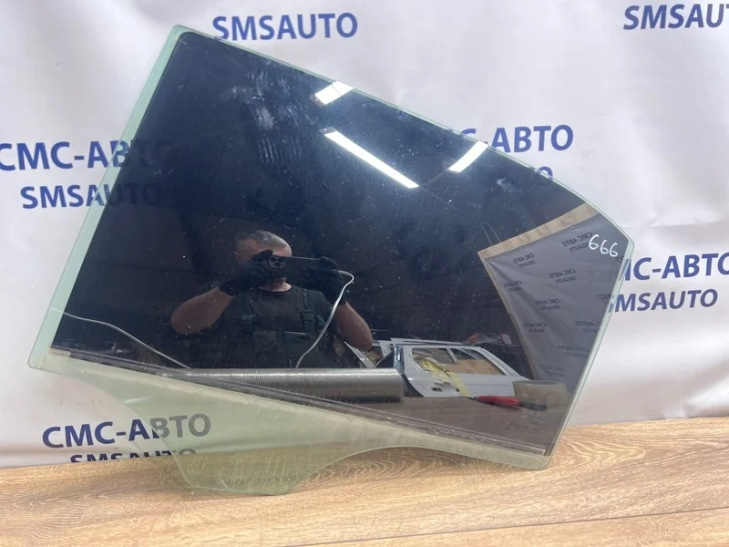 Стекло двери Mercedes-Benz E-Class 2012 A2127350110 W212 271.860, заднее левое