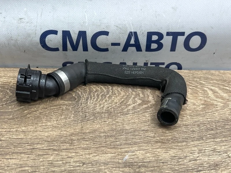 Патрубок охлаждения Audi A6 4G0819337 4G 2.8 CHV