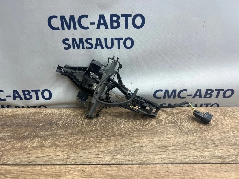 Кронштейн ручки двери Volvo XC60 30784204 ХС60 3.0 B6304T4, левый