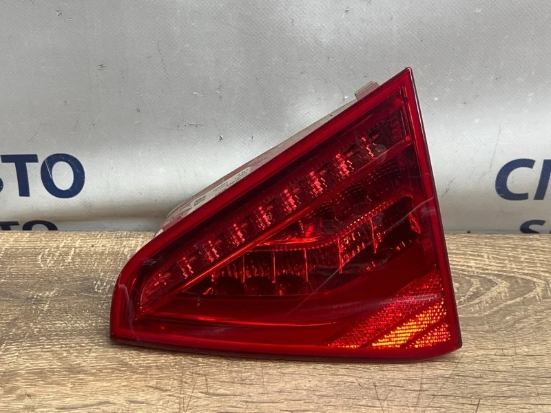 Фонарь крышки багажника Audi A5 8T0945094C 8T 2.0T CDN, правый