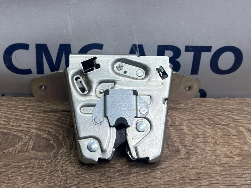 Замок багажника Mercedes-Benz GLK 2011 A2047400135 X204 272.948