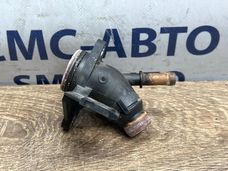 Фланец системы охлаждения Audi A5 06H121132H 8T 2.0T CDN